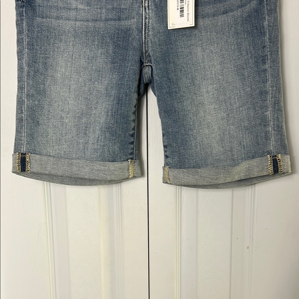 JUDY BLUE TUMMY CONTROL TOP highwaist Denim Shorts Cuffed Hem with Stretch - Picture 3 of 4